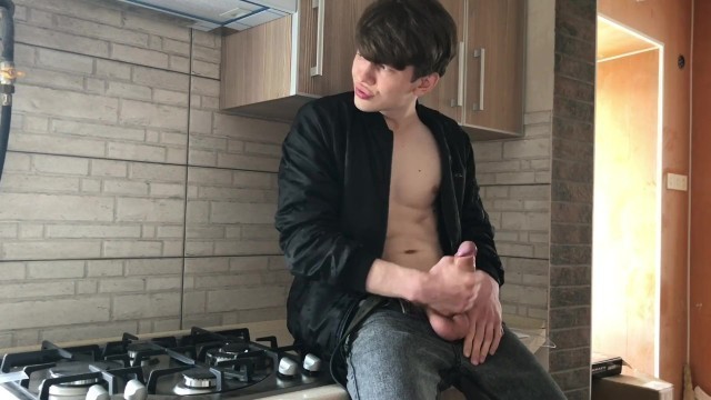 STEP SON Jerking OFF when his DADDY NOT IN HOME (23cm) / HUGE LOAD /  Porn Videos