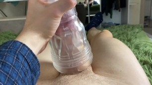 College Boy WAKE UP To FUCK FLASHLIGHT! Are All Virgin Boys So HORNY ? /Hot Porn Videos